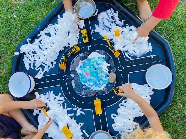 Discover the Tuff Tray: The What, Why and How - Meka Sensory Play